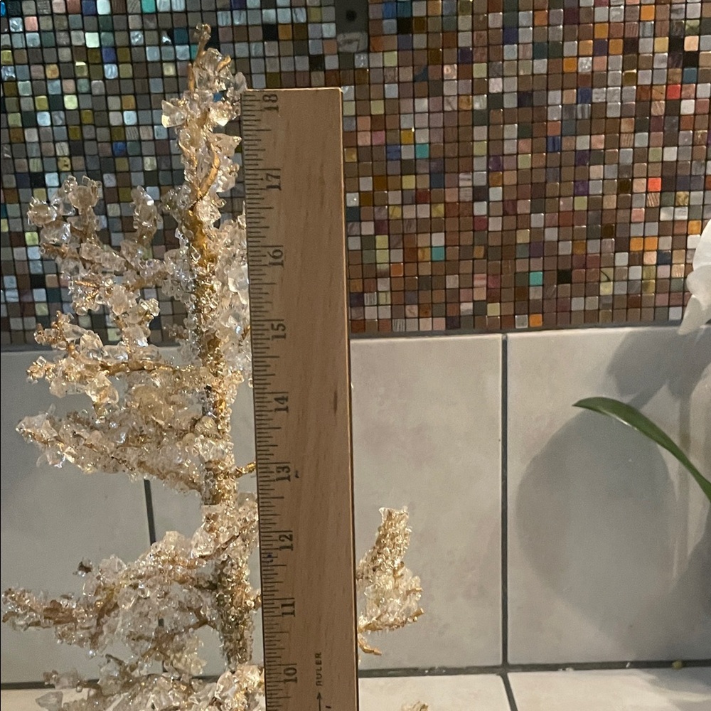 Glass/ Crystal Tree Decor - Picture 4 of 12